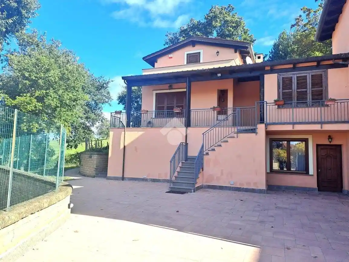 Villetta a schiera in vendita a Rignano Flaminio