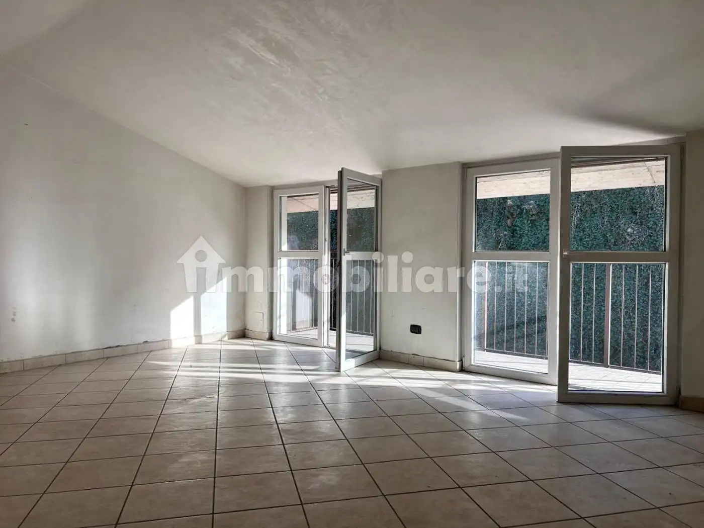 Mansarda via Piave 50, Centro, Azzate - foto 2