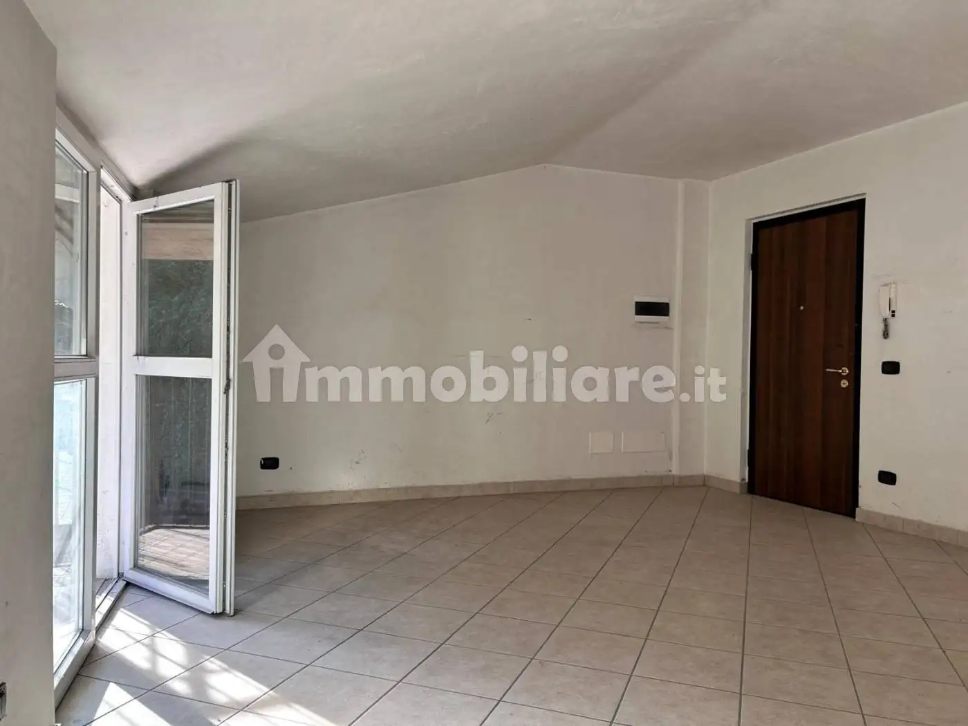 Mansarda via Piave 50, Centro, Azzate - foto 5