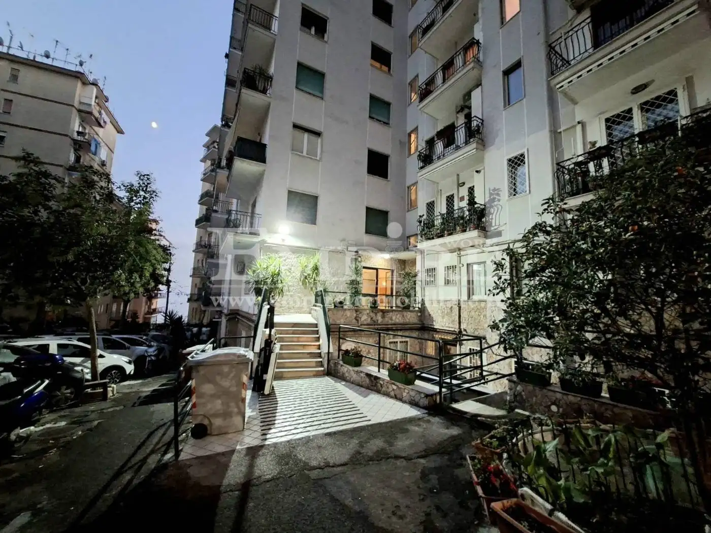 Appartamento in vendita a Napoli