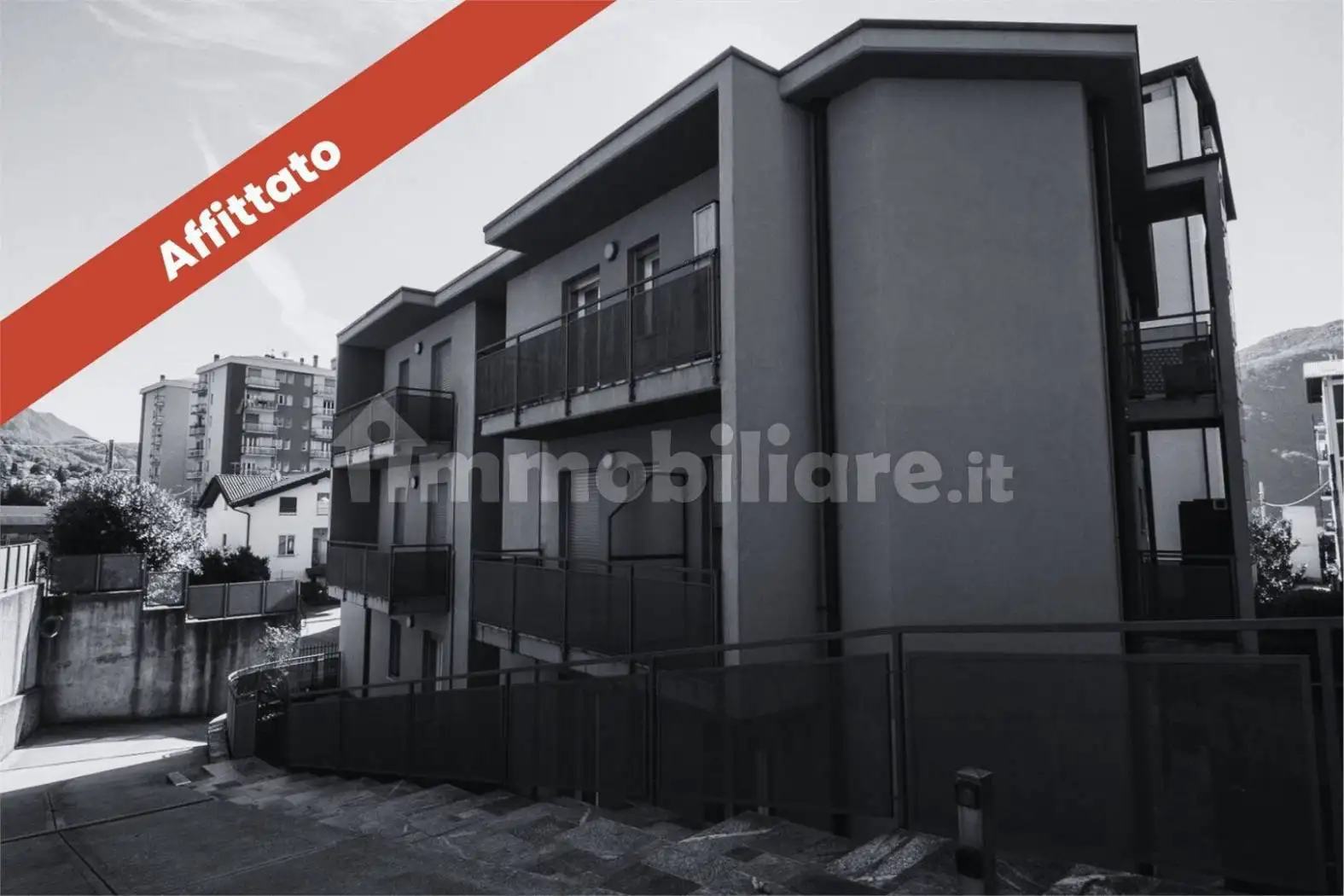 Appartamento in affitto a Mandello del Lario