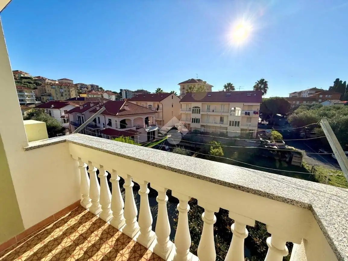 Appartamento in vendita a San Lorenzo al Mare