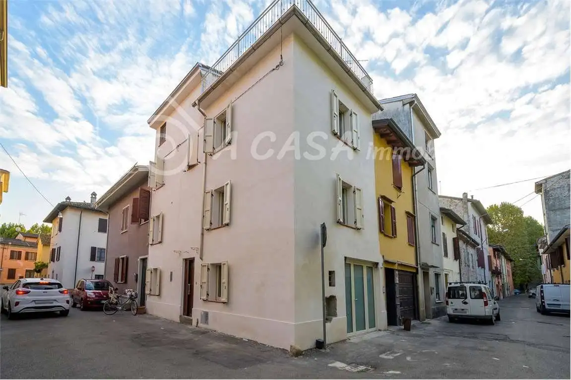Casa indipendente in vendita a San Secondo Parmense