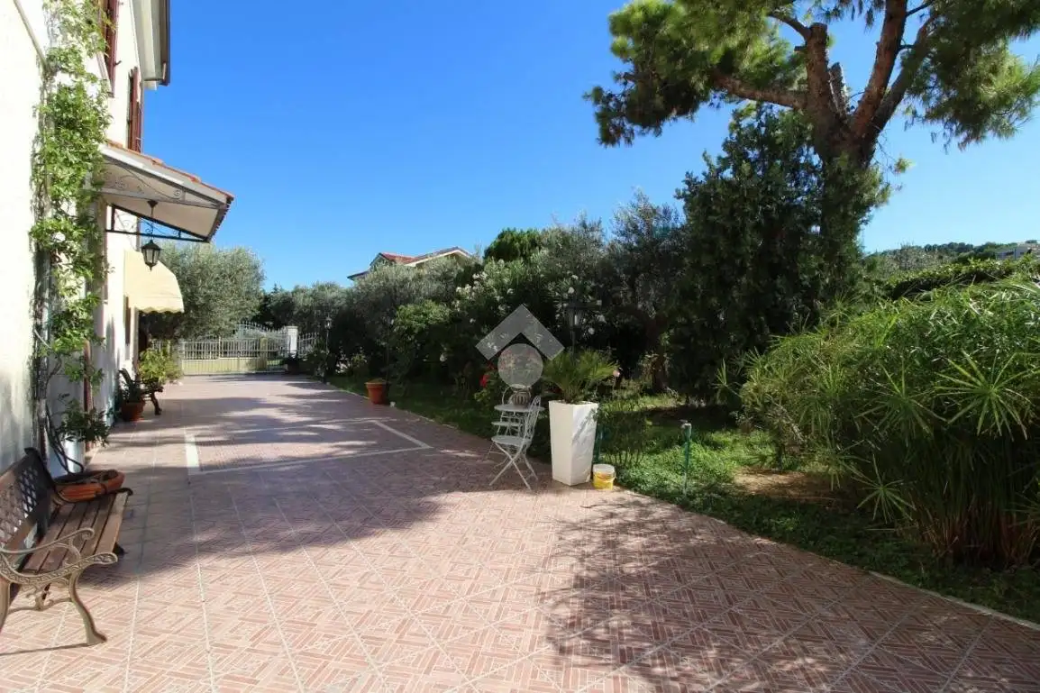 Villa in affitto a Pescara