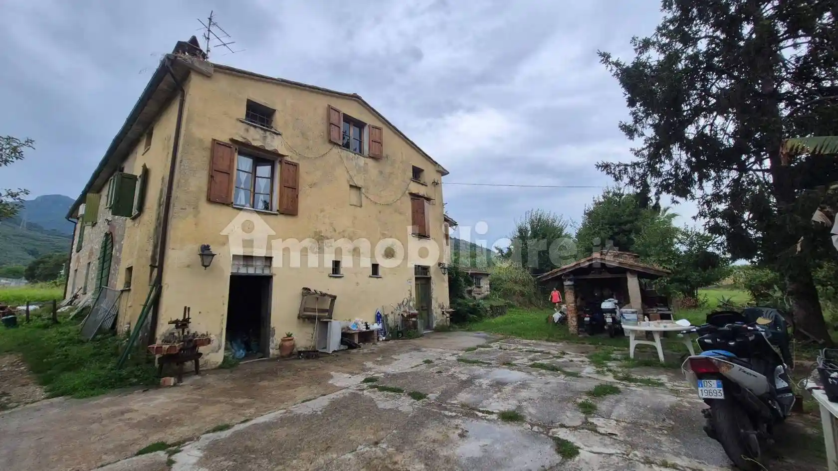 Rustico - Casale in vendita a Pietrasanta