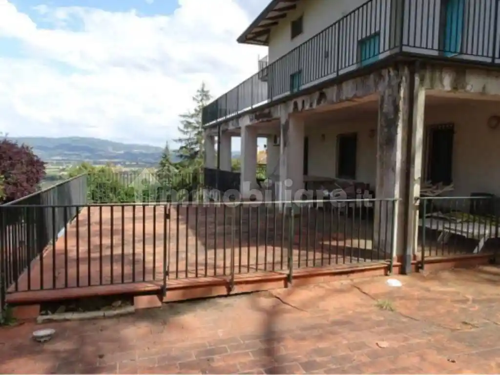 Villa all'asta via Amelia, Perugia - foto 5