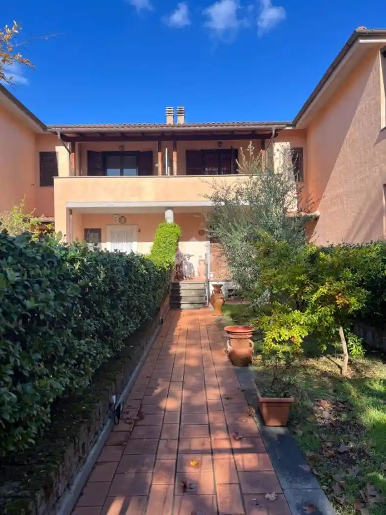 Villetta a schiera in vendita a Civita Castellana