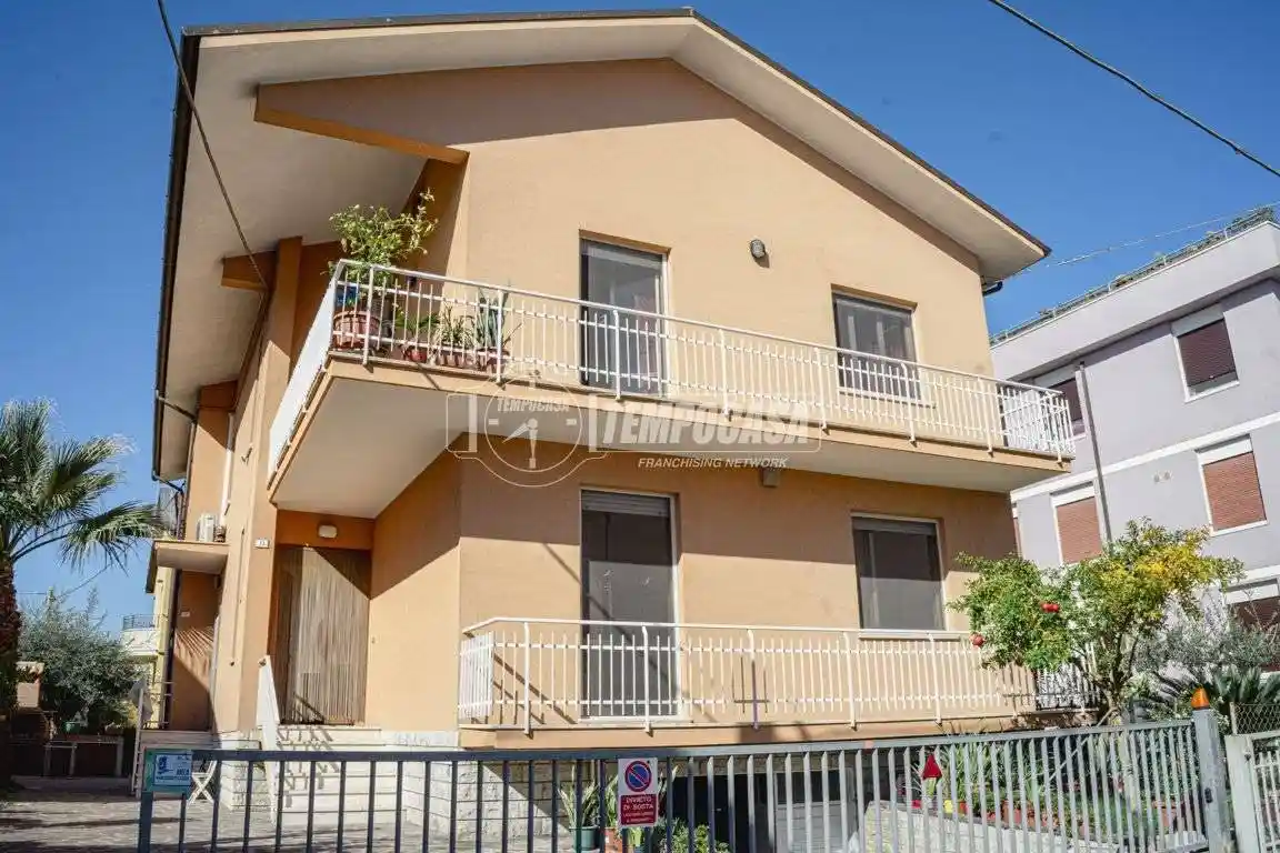 Terratetto unifamiliare via Eugenio Barsanti, Sant'Orso, Fano - foto 2