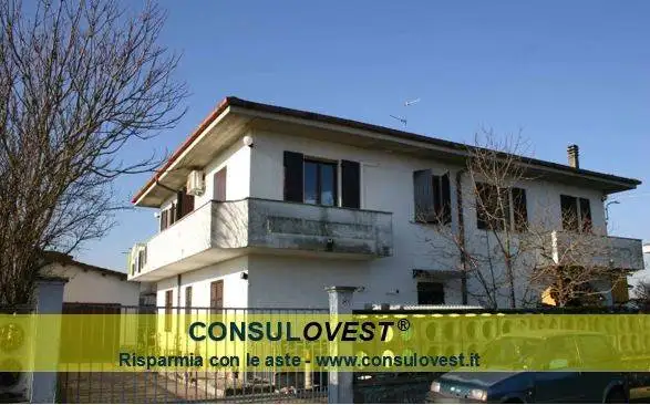 Appartamento in asta a Vigevano