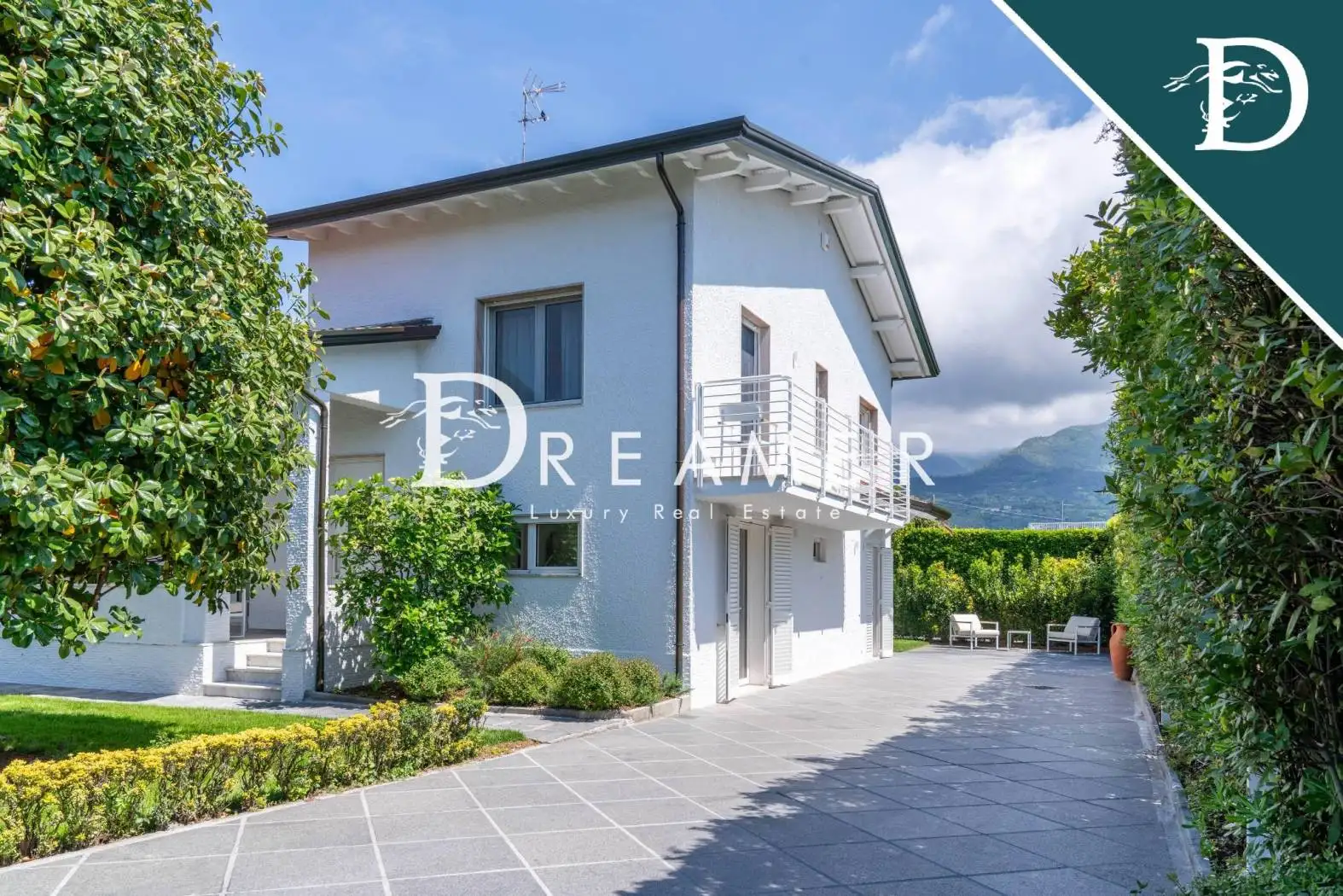 Villa in vendita a Montignoso