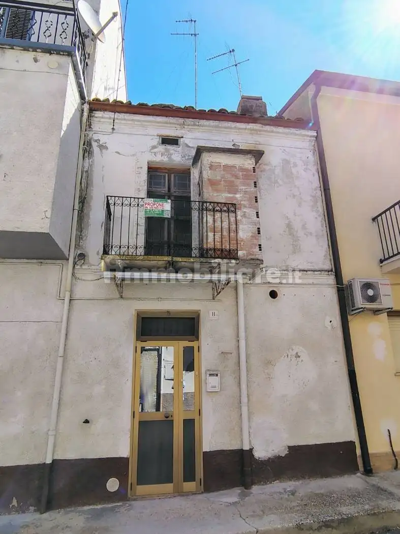 Casa indipendente in vendita a Castel Frentano