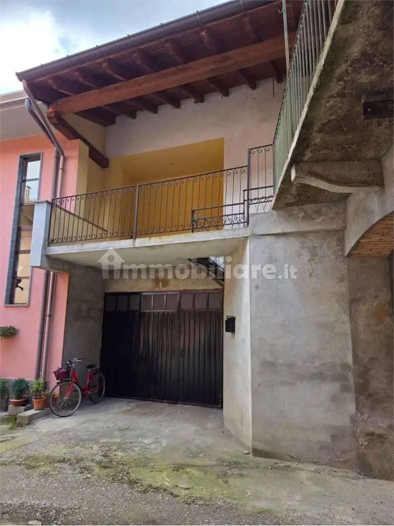 Terratetto unifamiliare 260 m², Cavaglio d'Agogna - foto 3