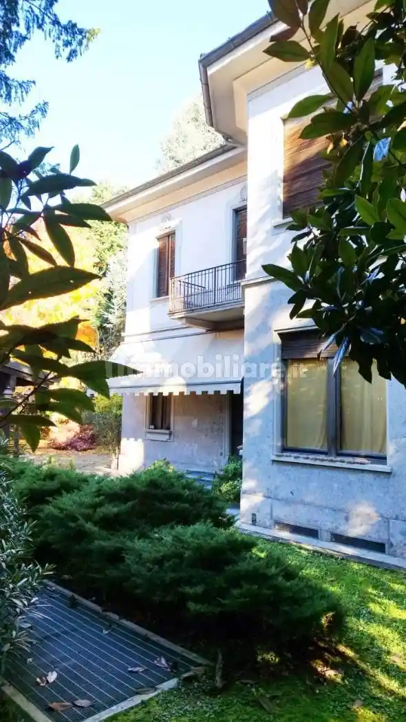 Villa unifamiliare, buono stato, 678 m², Grazie Vecchie - Boschetti Reali, Monza - foto 2