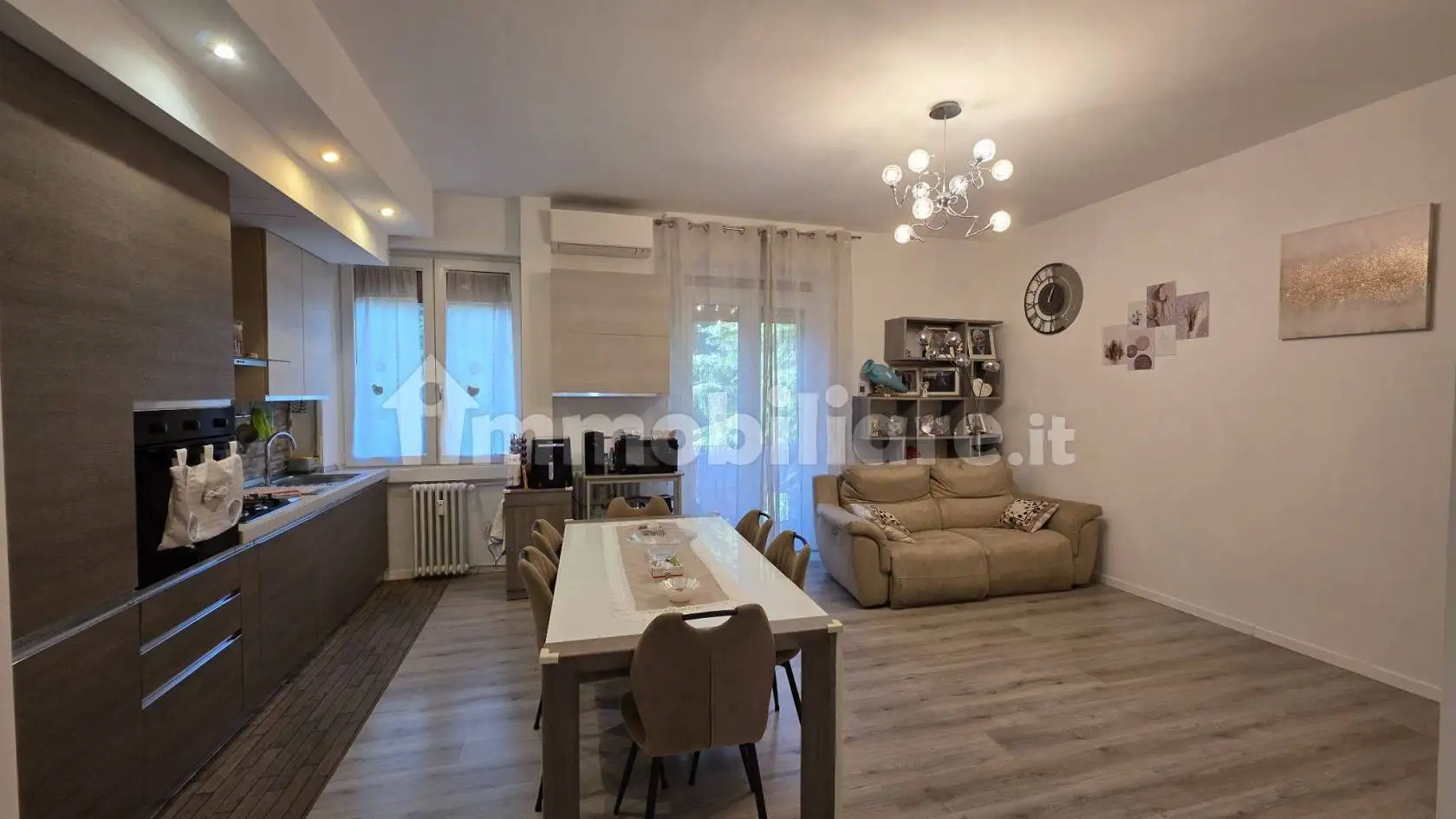 Appartamento in vendita a Rho