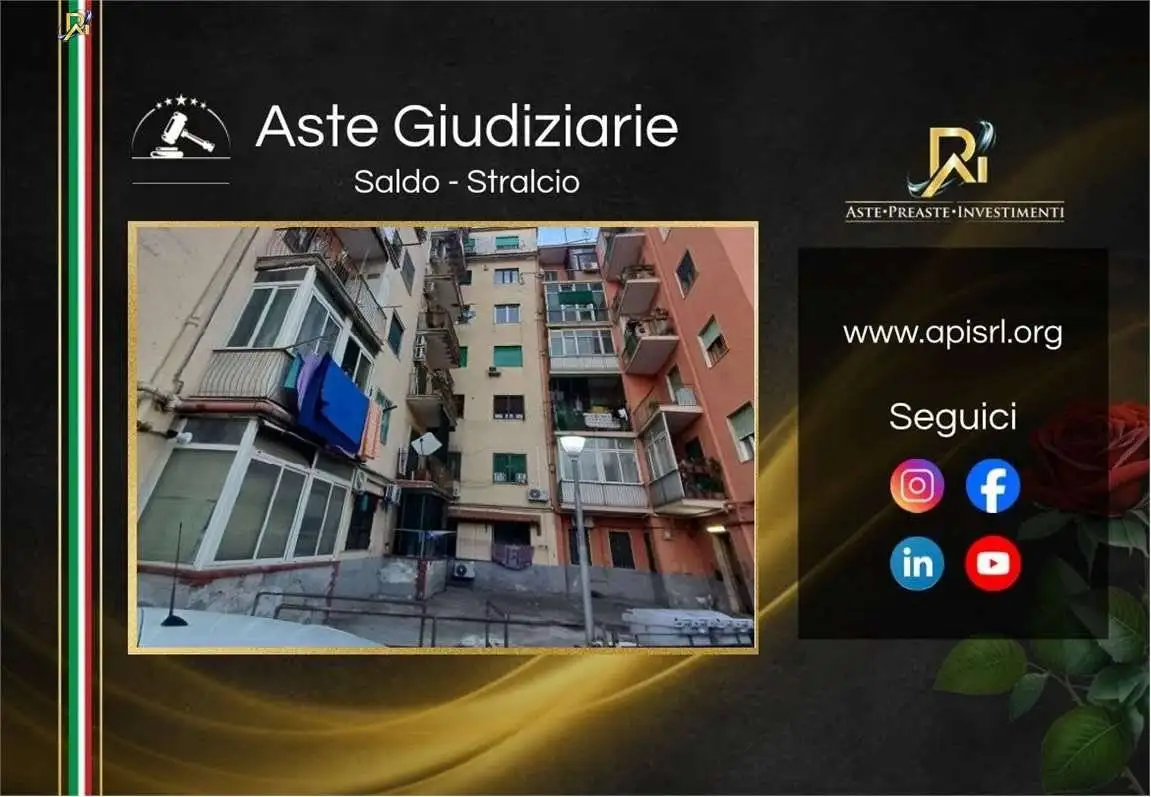 Appartamento in vendita a Napoli