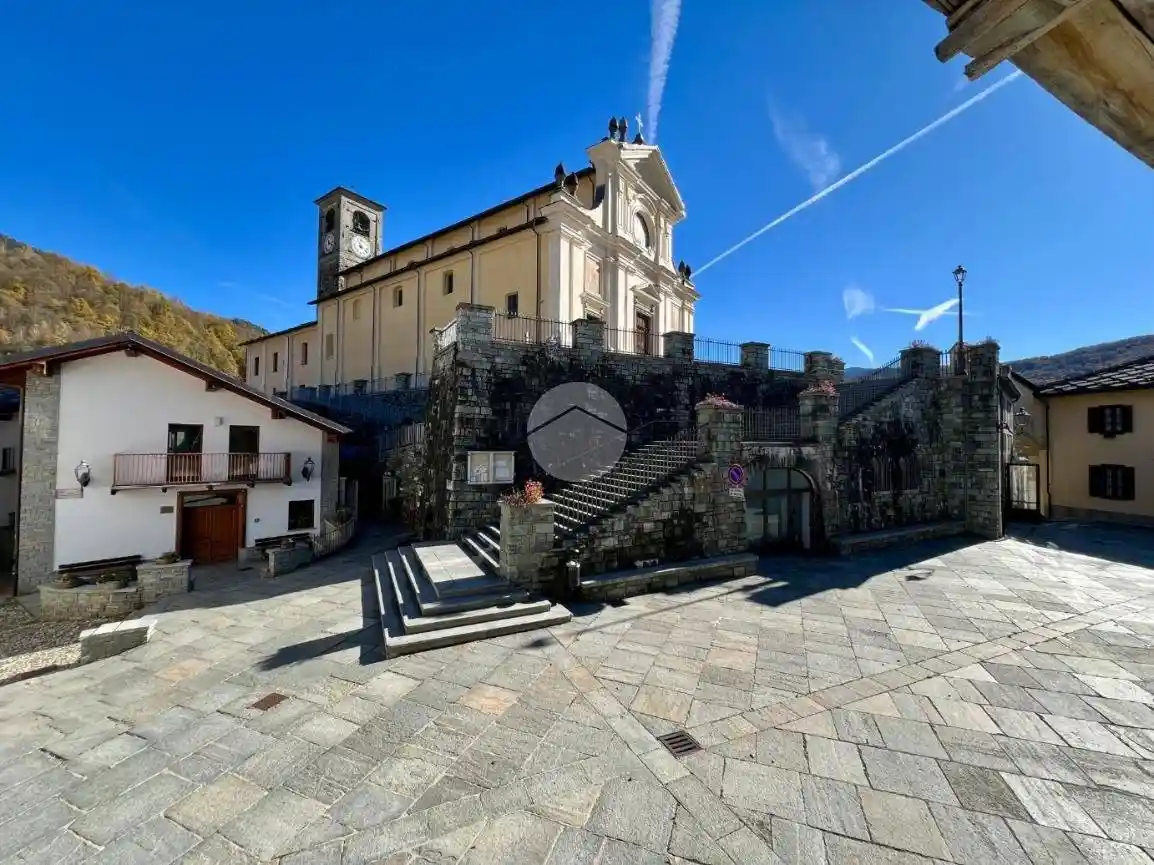 Quadrilocale piazza Luigi Cibrario 1, Centro, Viù - foto 3