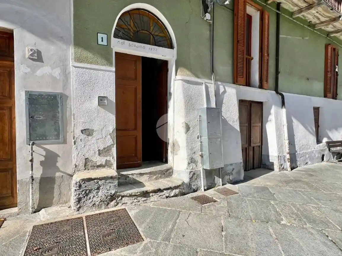 Quadrilocale piazza Luigi Cibrario 1, Centro, Viù - foto 4