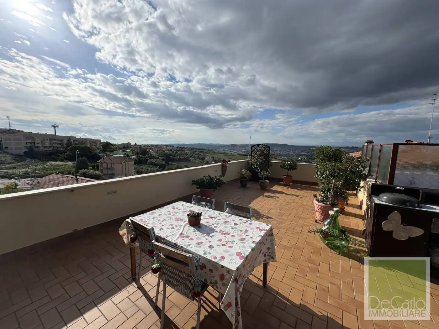 Mansarda ottimo stato, 136 m², Centro, Camerano - foto 2