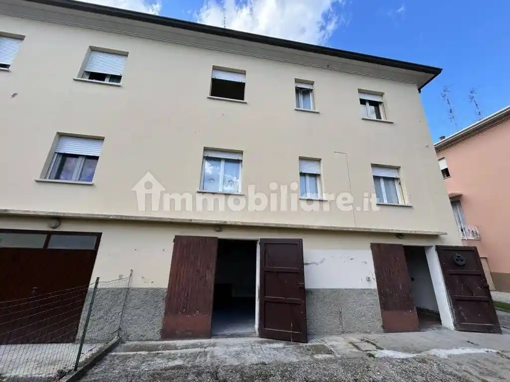 Villa bifamiliare via Vincenzo Cattani, Cappuccini, Montericco, Imola - foto 3