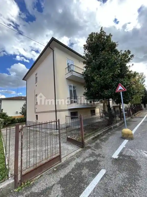 Villa bifamiliare via Vincenzo Cattani, Cappuccini, Montericco, Imola - foto 4