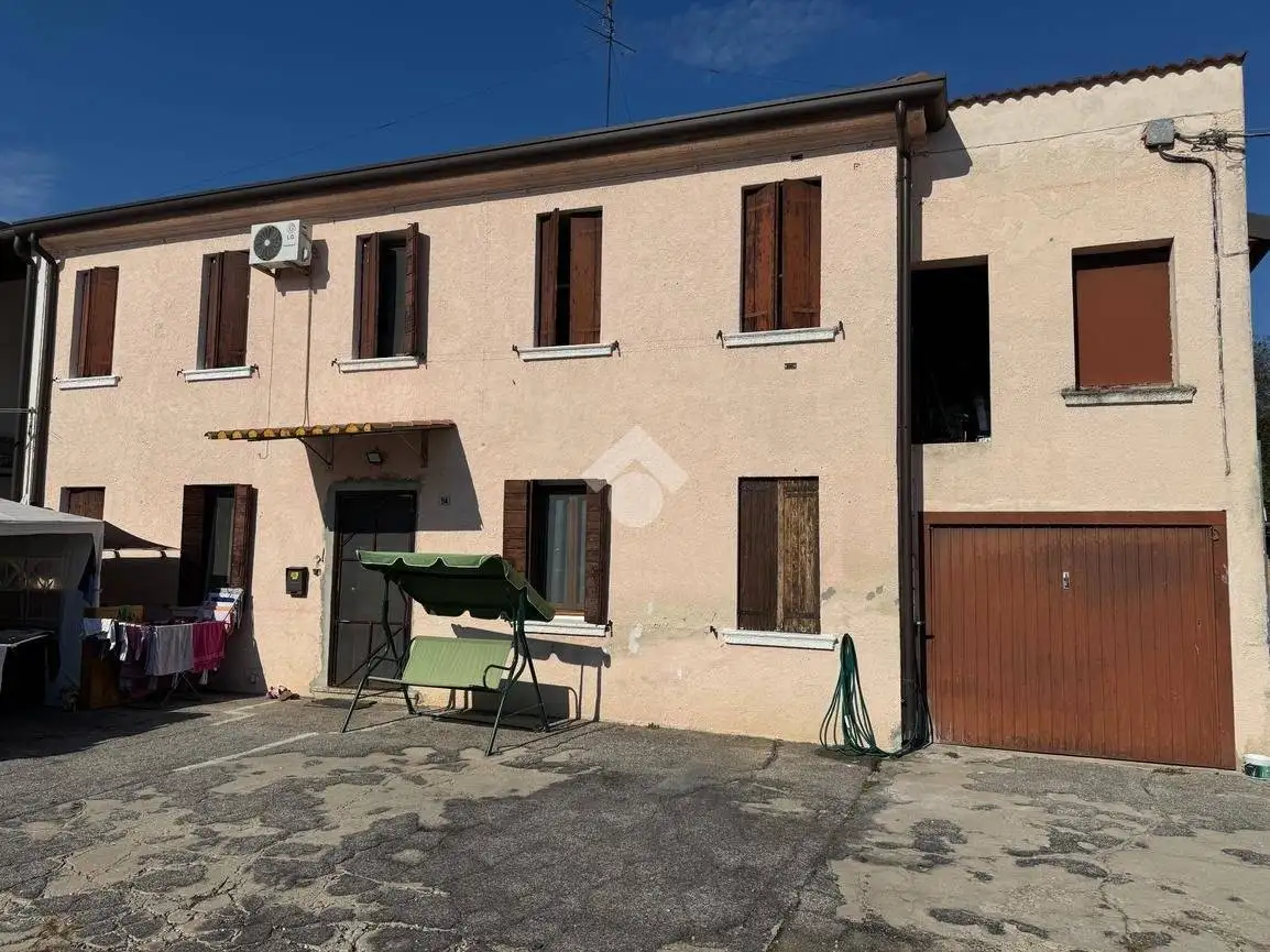 Terratetto plurifamiliare 120 m², buono stato, Centro, Campo San Martino - foto 2