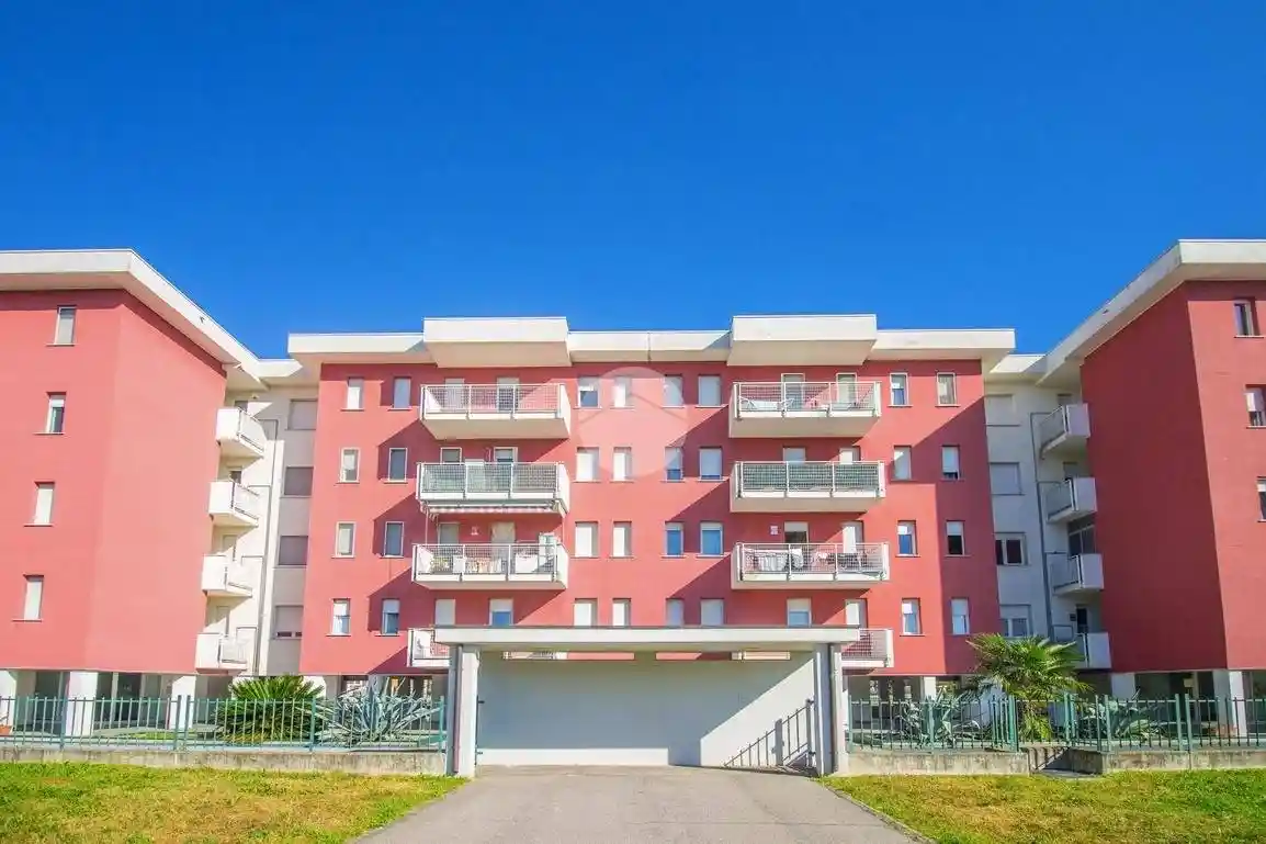 Appartamento in vendita a Garbagnate Milanese