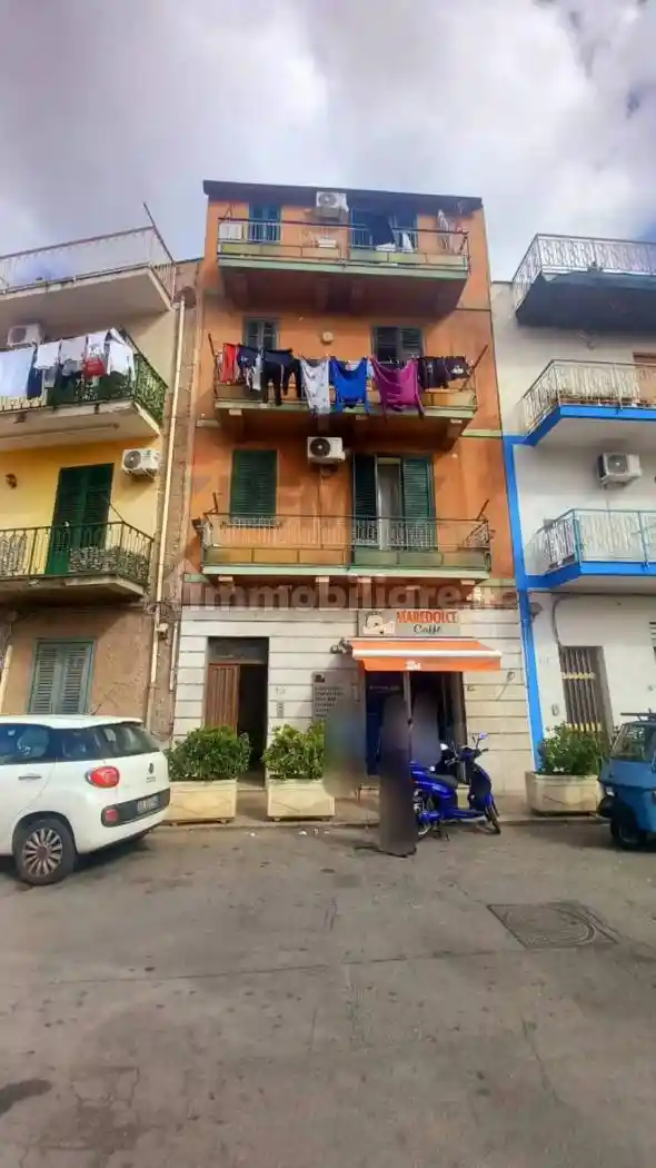 Appartamento in vendita a Palermo