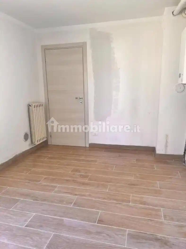 Appartamento via Giovanni Dabusti 8, Centro, Casteggio - foto 5