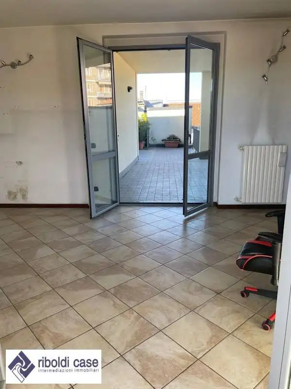 Trilocale ottimo stato, secondo piano, Ospedale, Seregno - foto 5