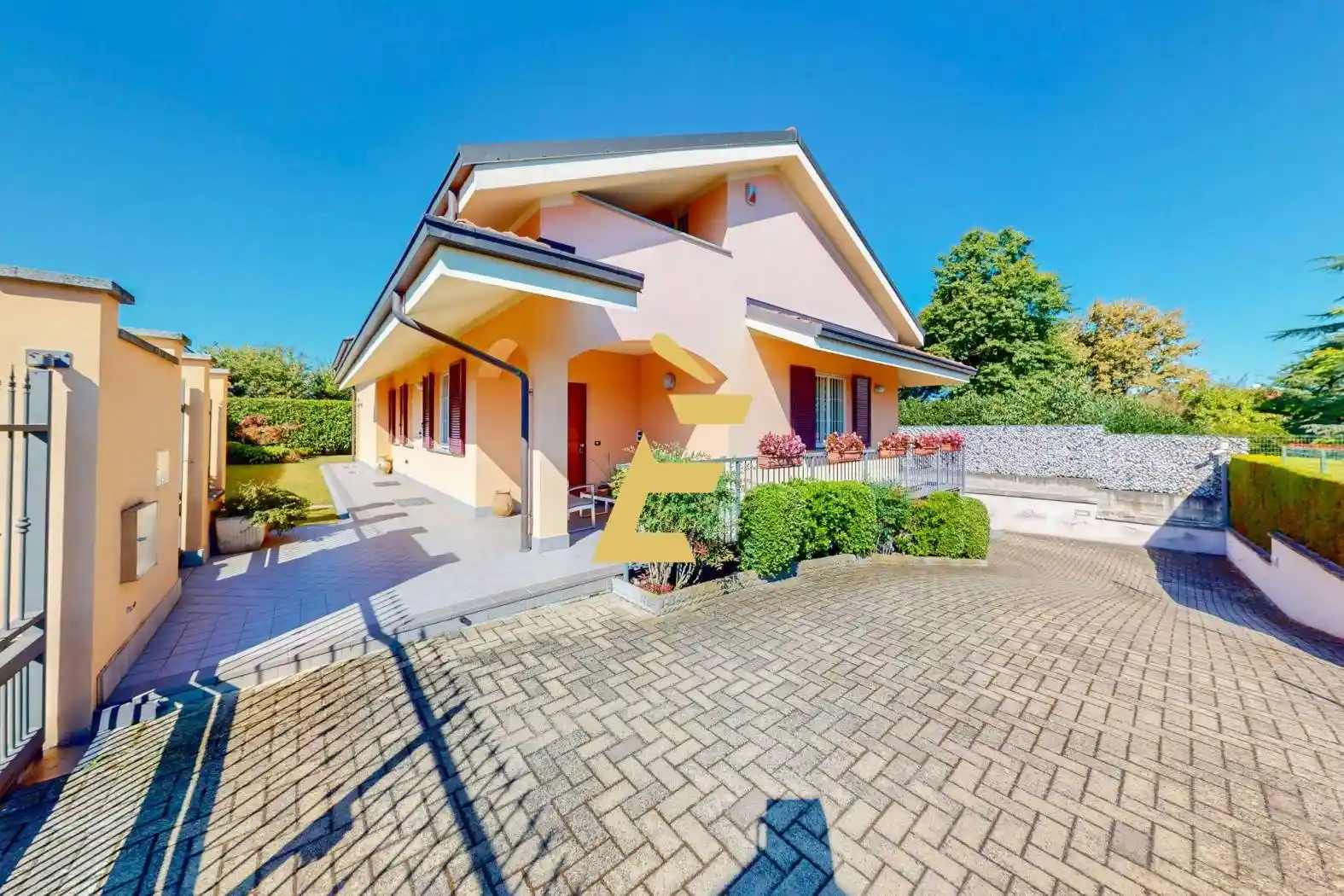 Villa in vendita a Valenza