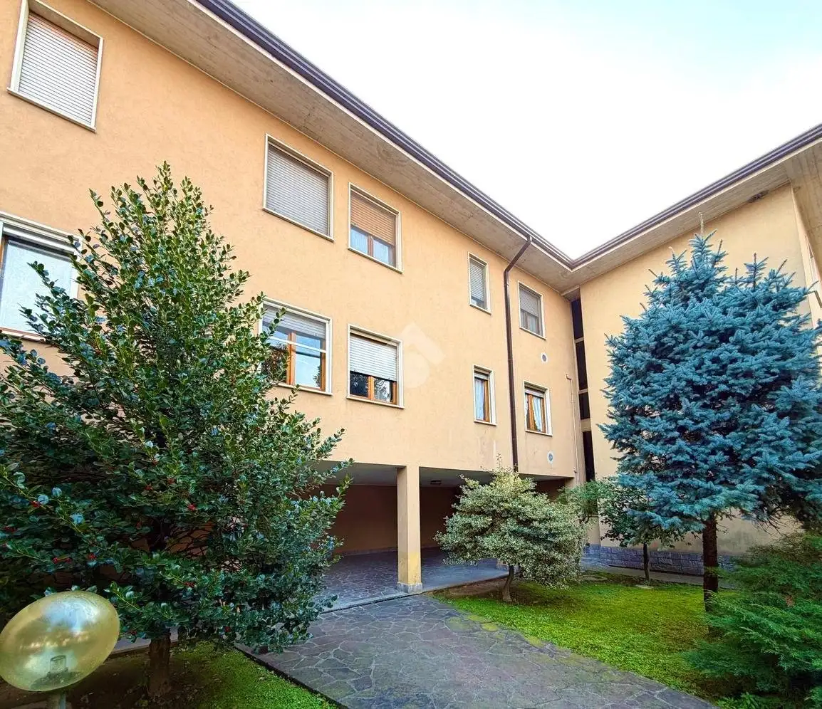 Trilocale viale A. Gramsci 79, Centro, Broni - foto 2