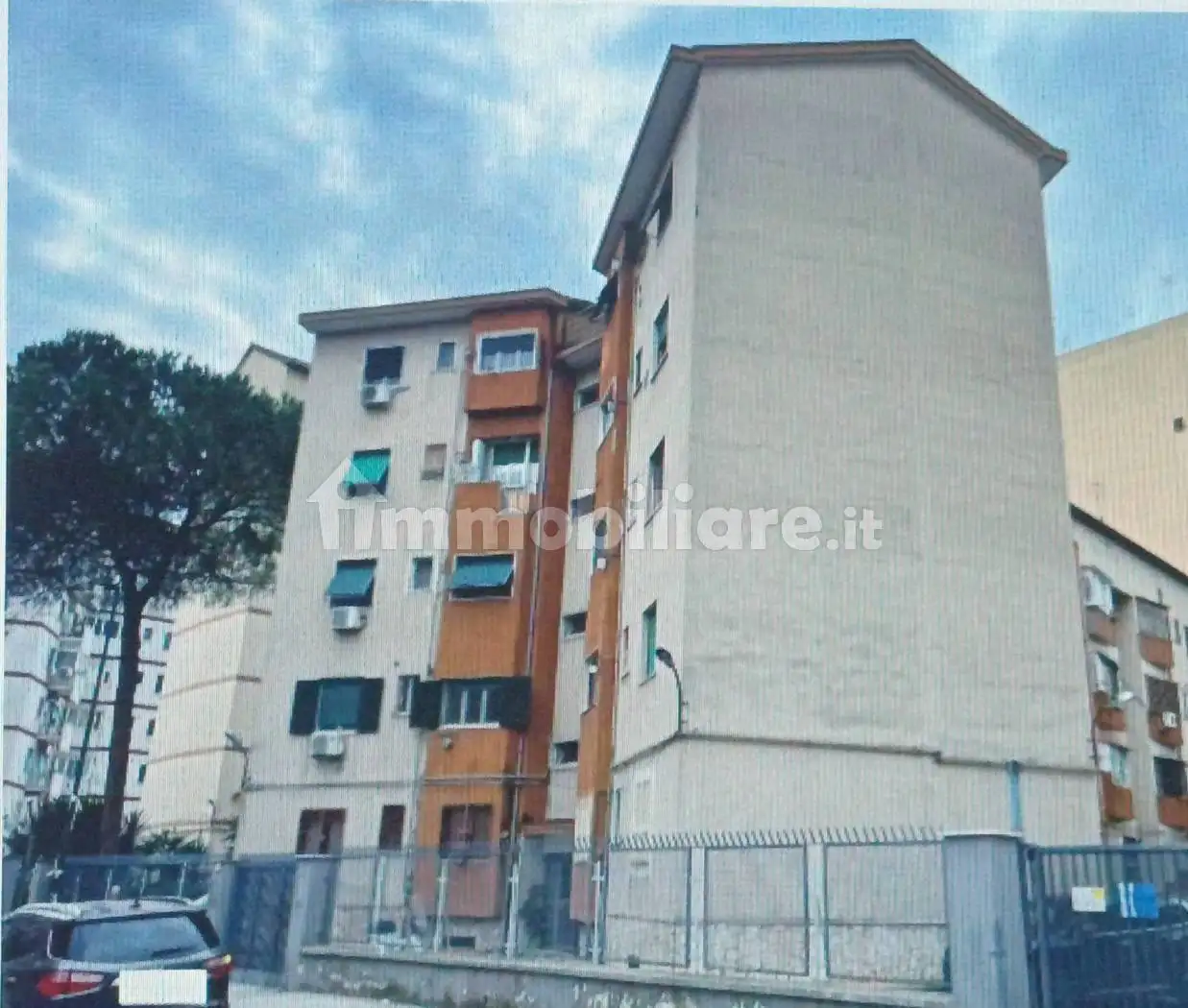 Appartamento in vendita a Napoli