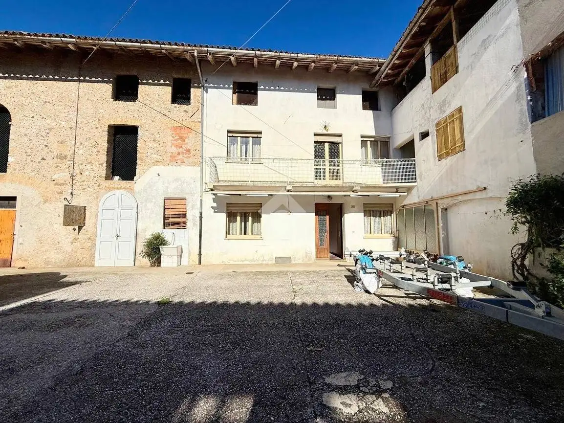 Casa indipendente in vendita a Mereto di Tomba