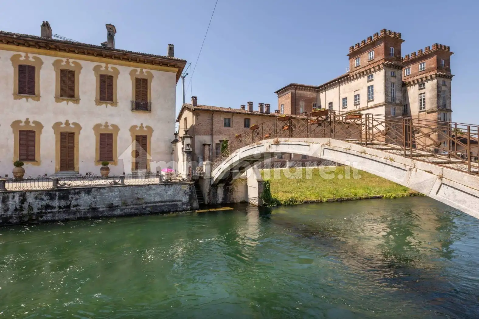 Appartamento in vendita a Robecco sul Naviglio