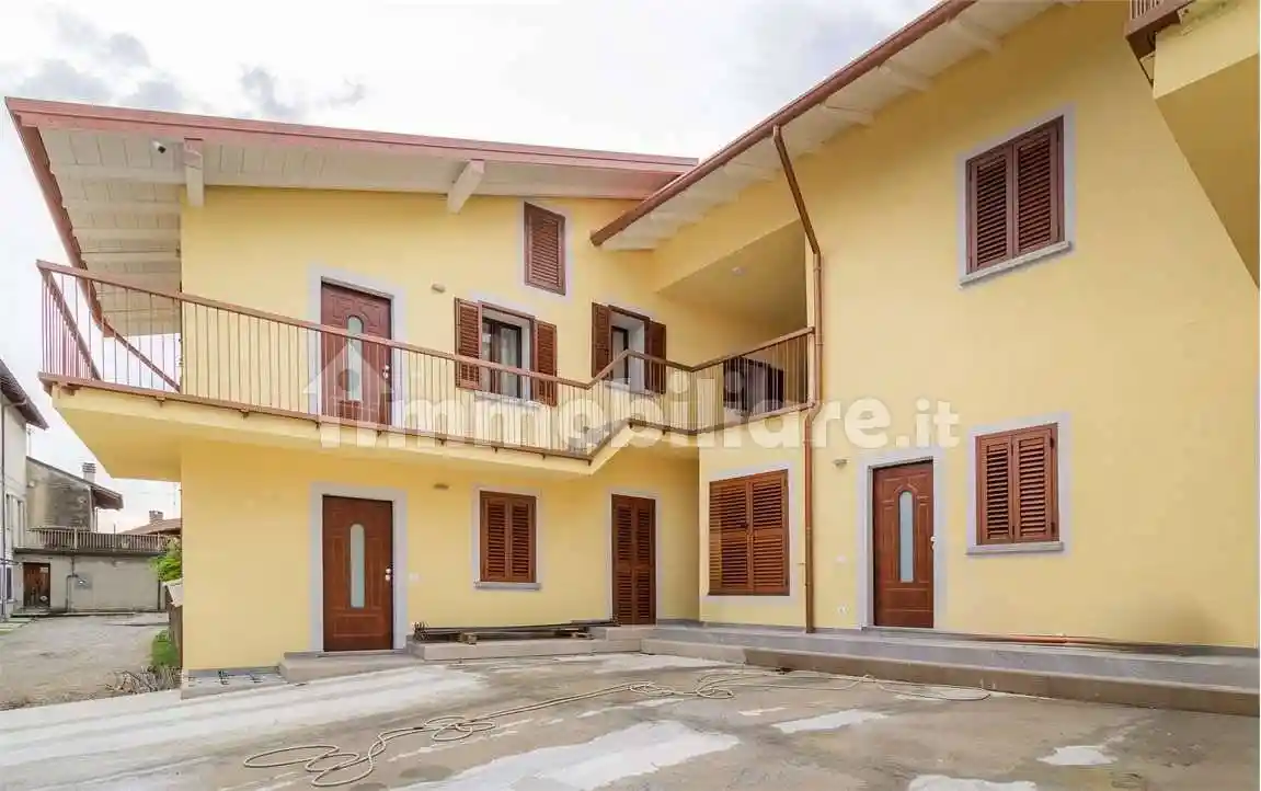 Appartamento in vendita a Besozzo