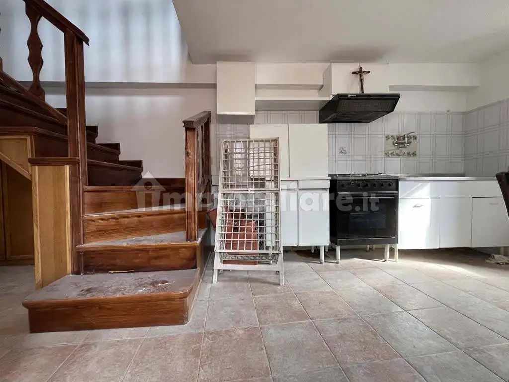 Casa indipendente in vendita a L'Aquila