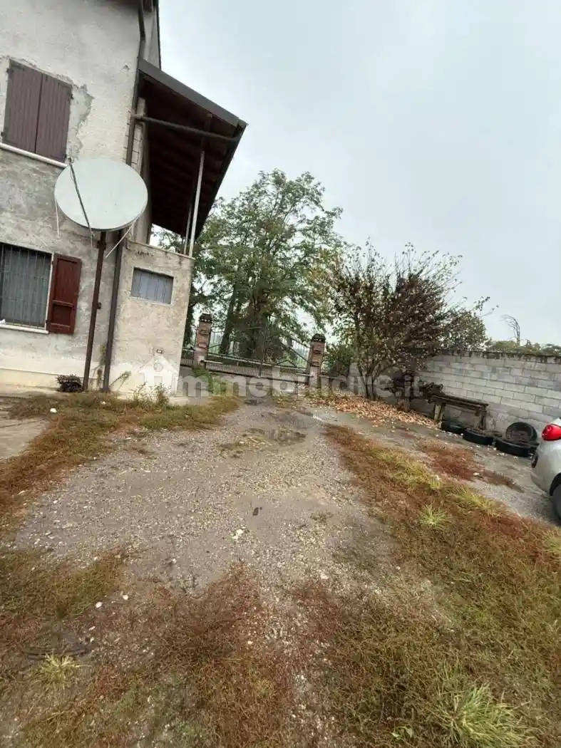 Cascina Cascina Villa Corbani, Azzanello - foto 2