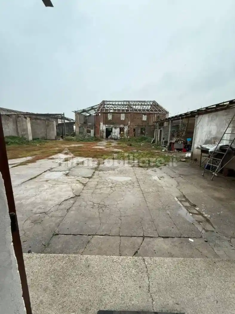 Cascina Cascina Villa Corbani, Azzanello - foto 3