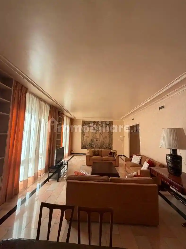 Quadrilocale via Anselmo Ronchetti 14, San Babila, Milano - foto 3