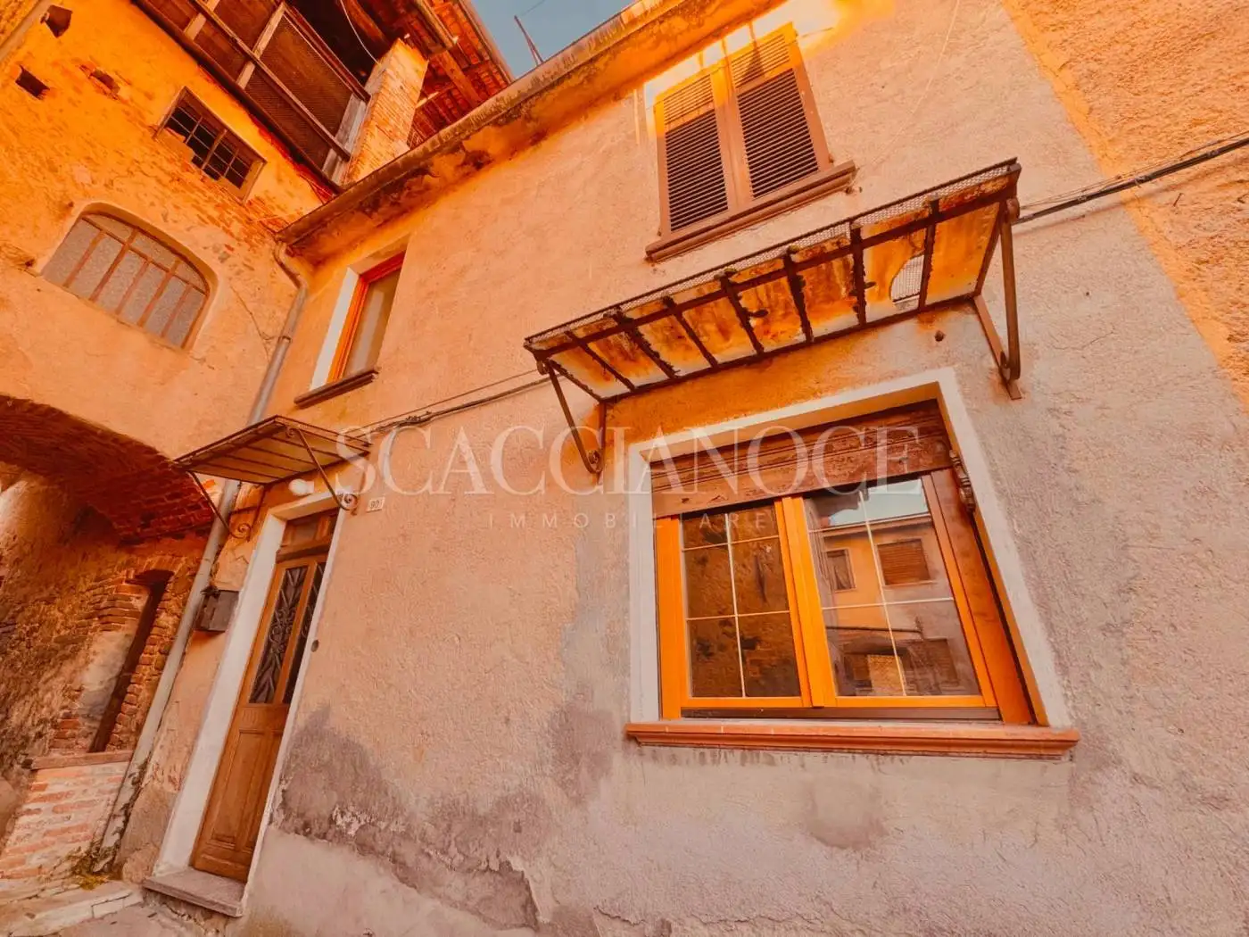 Casa indipendente in vendita a Valdilana