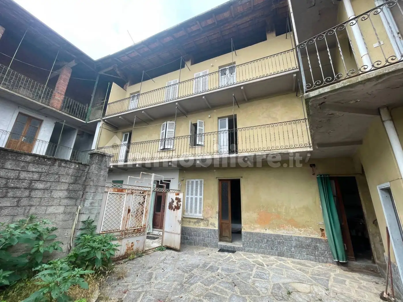 Casa indipendente in vendita a Invorio