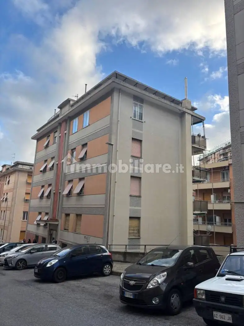 Appartamento in vendita a Genova