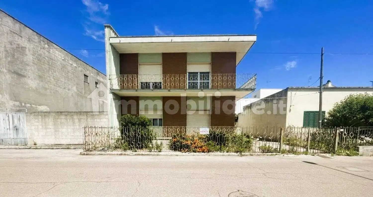 Villa in vendita a Castrignano de' Greci