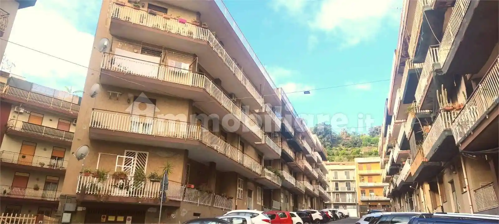 Appartamento in vendita a Aci Catena