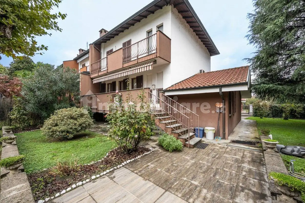 Villetta a schiera in vendita a Siziano