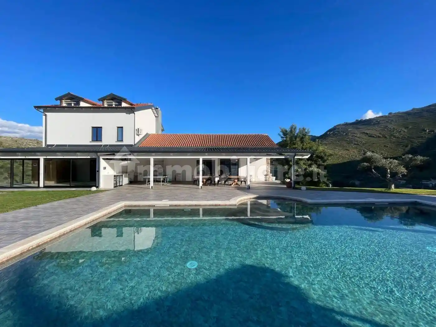 Villa in vendita a Belmonte Mezzagno