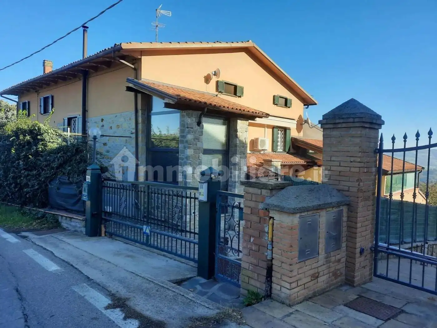 Villa in vendita a Serramazzoni