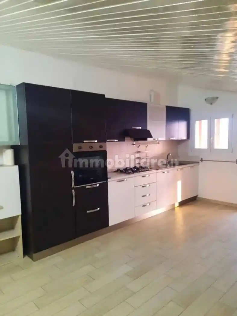 Bilocale piazza Torquato Tasso San C., Centro, Serramazzoni - foto 2