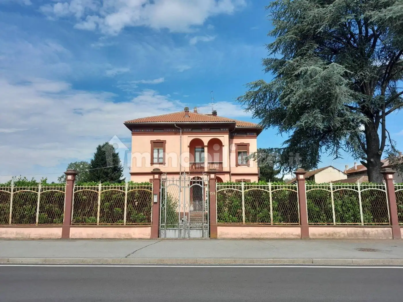 Villa in vendita a Arborio