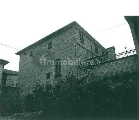 Casa indipendente in asta a Borgo Priolo